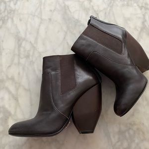 Women’s brown Rachel Roy ankle booties